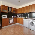 Seafront Apartament *