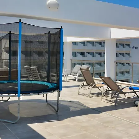 Seafront Protaras Apartments *