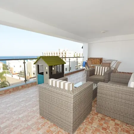 Seafront Apartmán Protaras