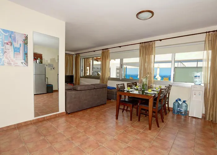 Seafront Apartmán *