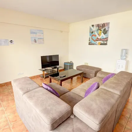 Seafront アパート