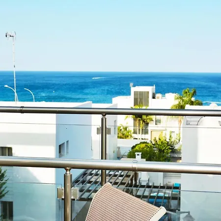 Seafront Appartamento *