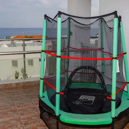 Seafront アパート *