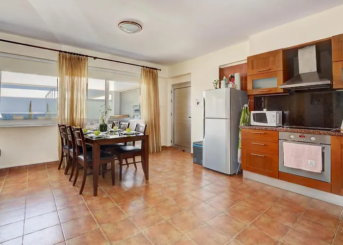 Seafront Lägenhet Protaras