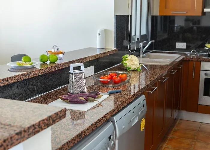 Seafront Lägenhet Protaras